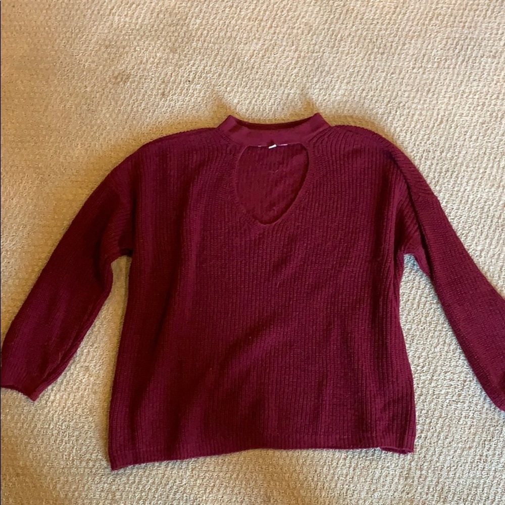 One size fits most V-neck sweater